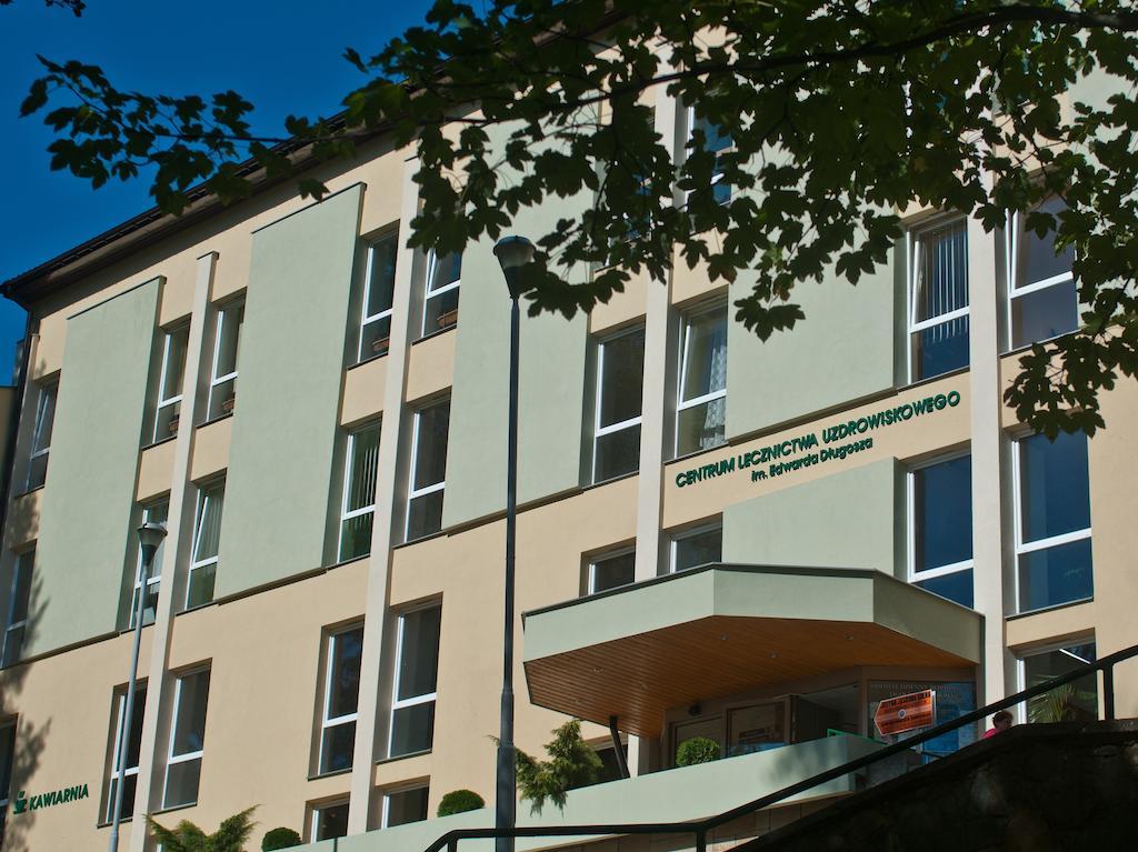 Sanatorium Uzdrowiskowe Nr IV Hotel Iwonicz-Zdrój Екстериор снимка